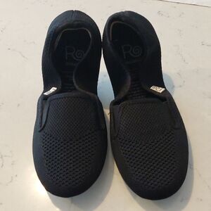 Rollasole Womens Size Medium Black Slip-On Shoes